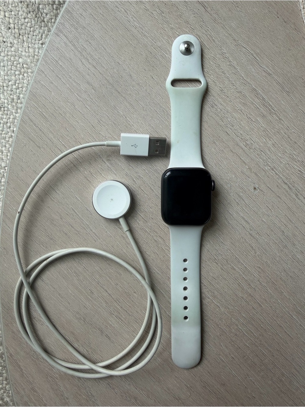 Apple Watch Series 6 White with Black Face